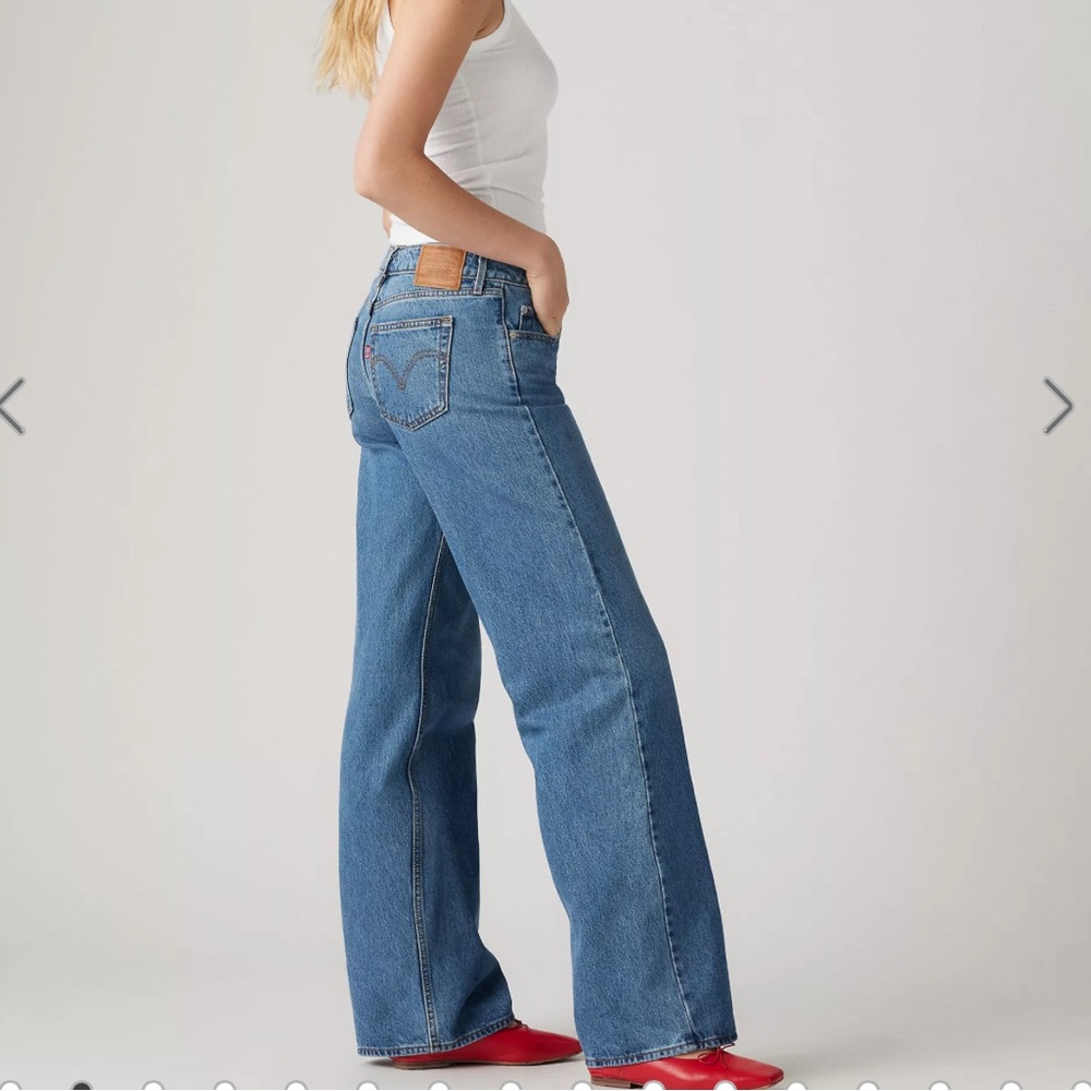 Levi's Low and Loose Jeans, size 26